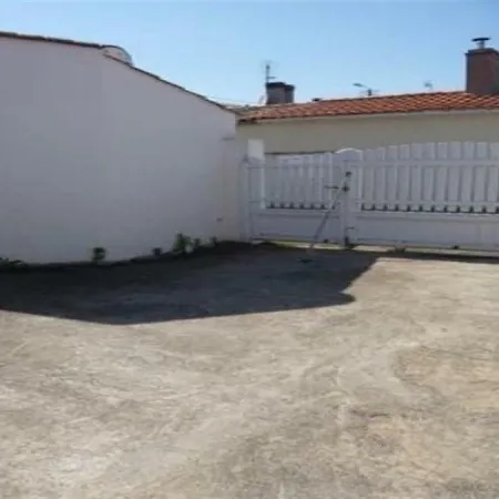 Casa de Férias House Maison Place Du Docteur Pacaud Sur Mer